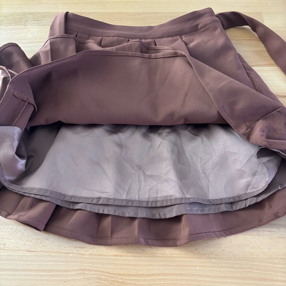 Majorelle Brown Pleated Mini Skirt XS Belted Tortoise Buckle High Waist lucia - Picture 5 of 9